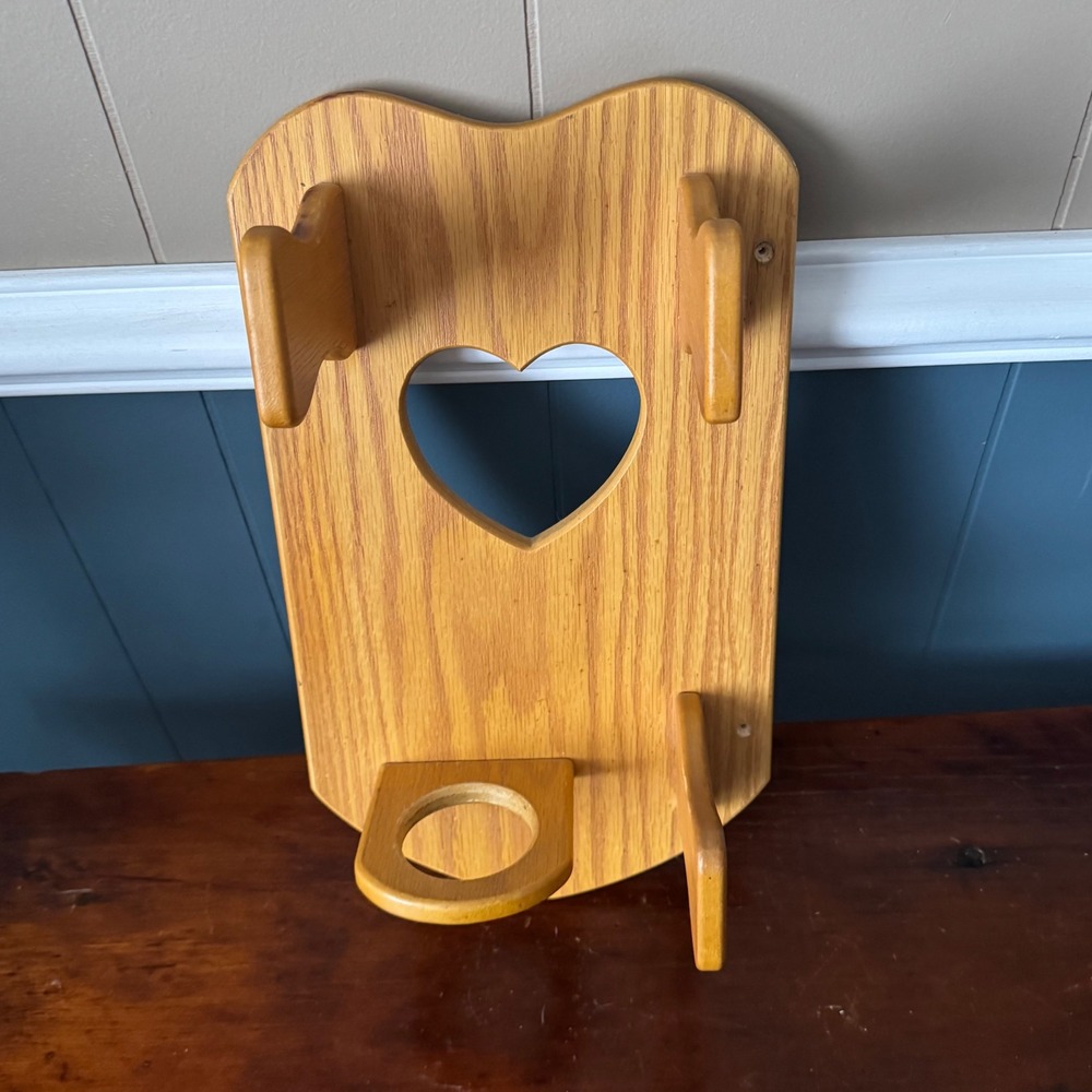 Vintage Cottagecore Wood Heart Cutout‎ Wall Mounted Shelf Accessory Holder Decor